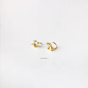 Bee Helix Ear Cuff, Upper Ear Cuff, Earring No Piercing is Needed, Gold, Silver SHEMISLI - SF038 LR