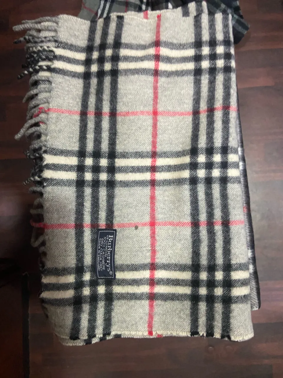 Burberry Scarves 50pc