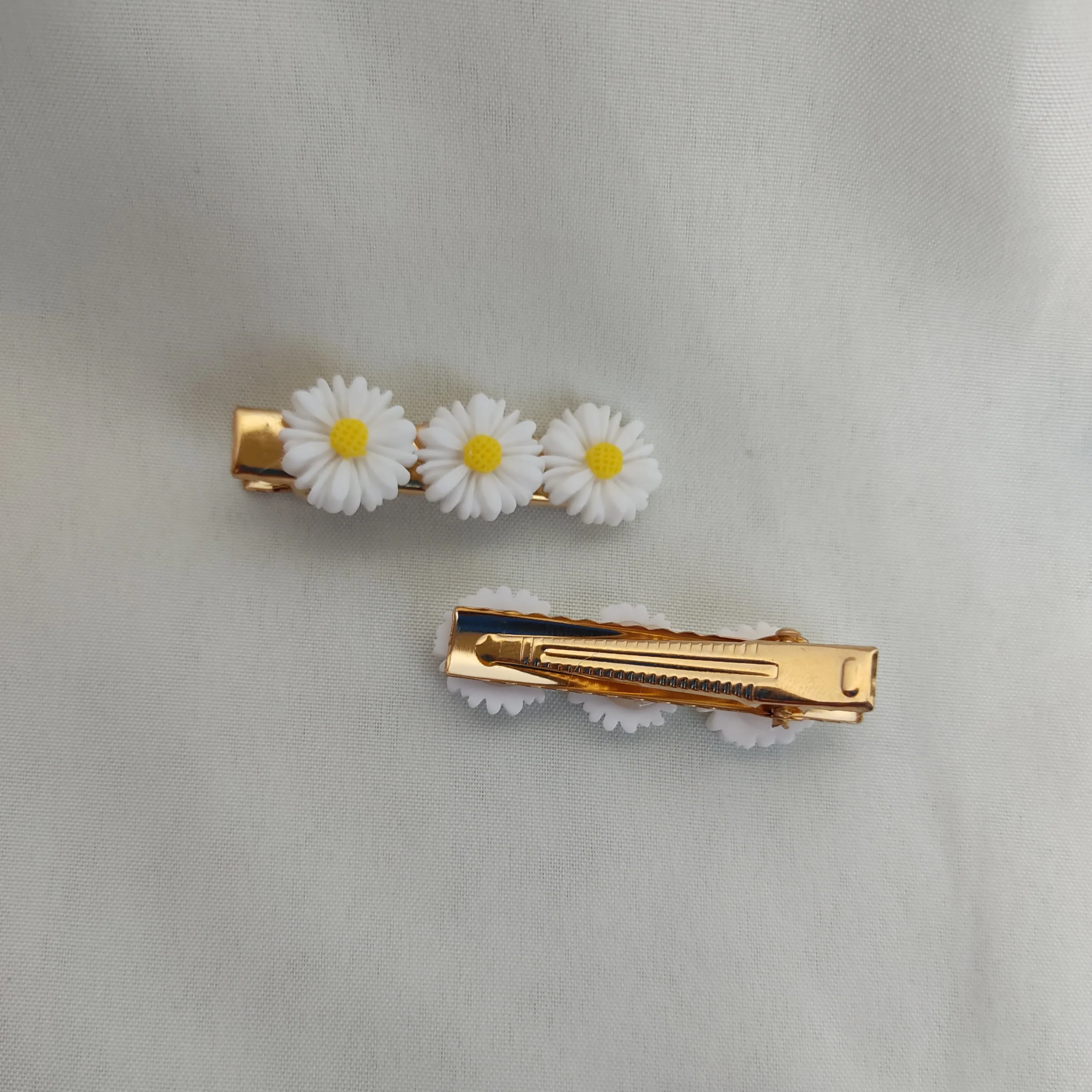 Daisy Hair Clips (Set of 2)