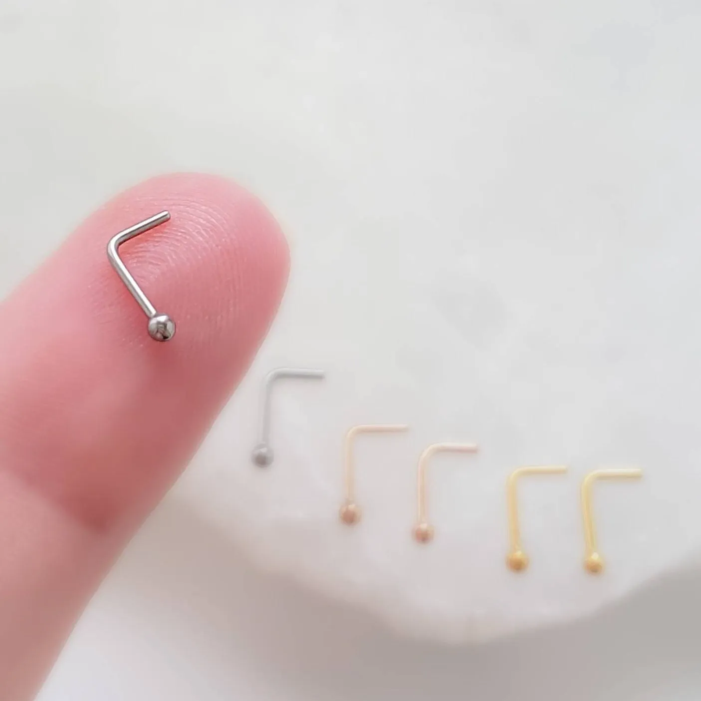 Tiny Ball L Bend Nose Stud